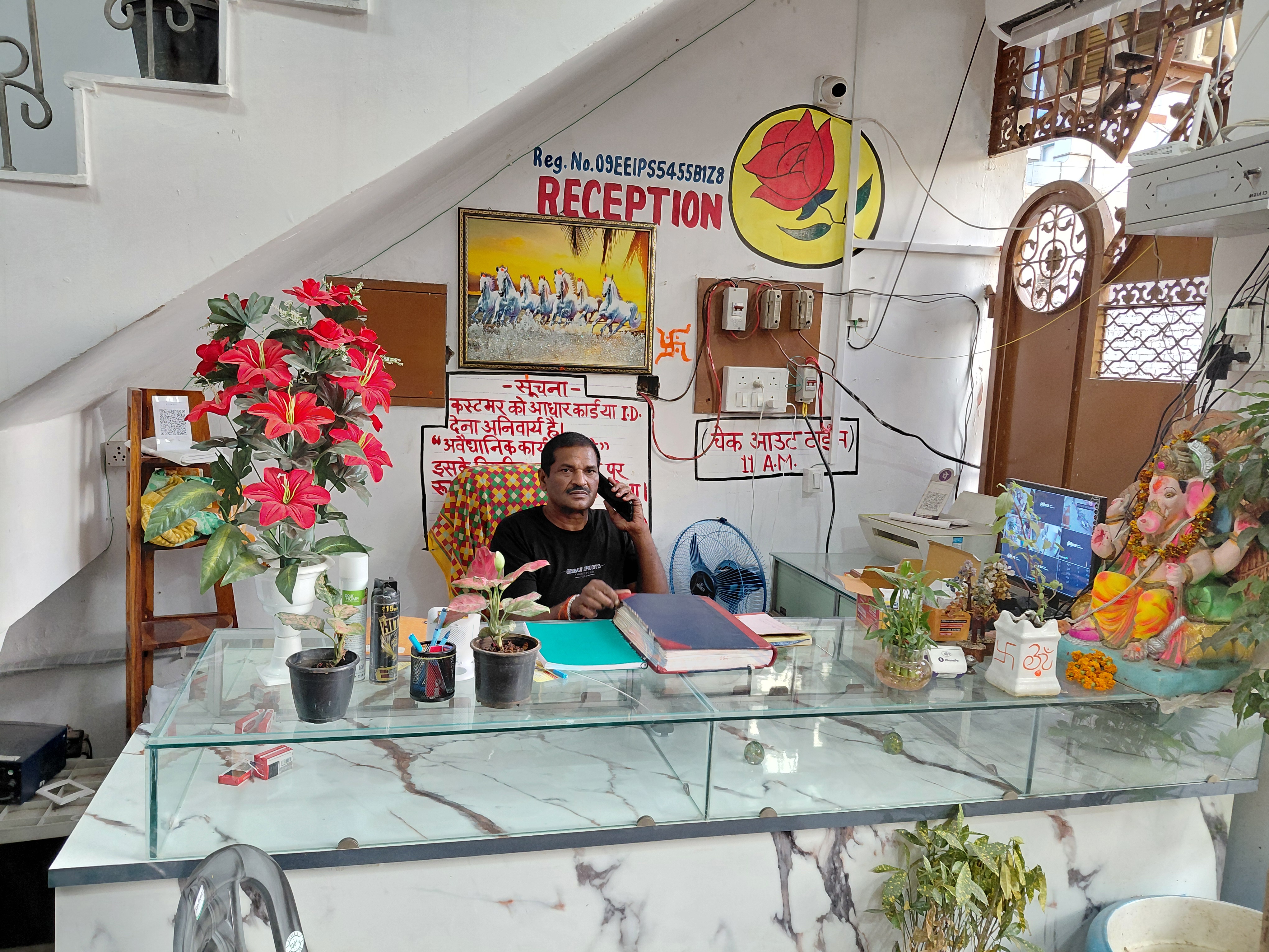 Welcome to Hotel Rose World Stay